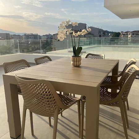 White Luxury Apartment 特里卡拉 外观 照片